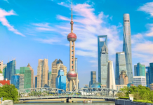 Check in tháp truyền hình Minh Châu Phương Đông nổi tiếng Trung Quốc